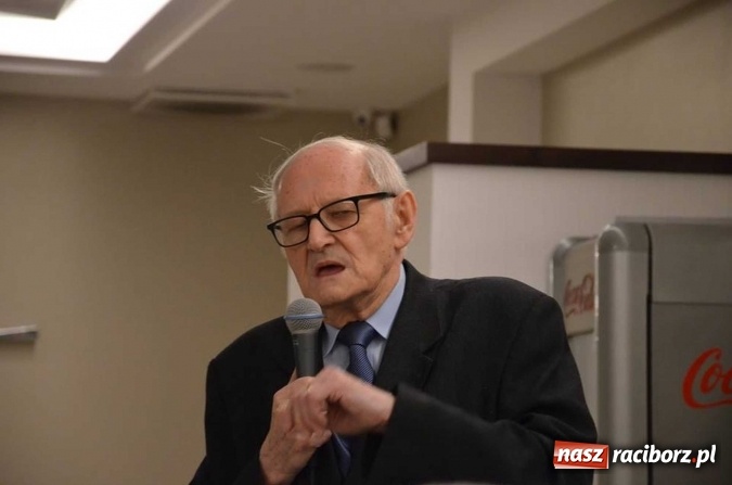 Zdjęcie w galerii na portalu naszraciborz.pl: Wiatr od wschodu - promocja w Krzyżanowicach wiadomości z regionu