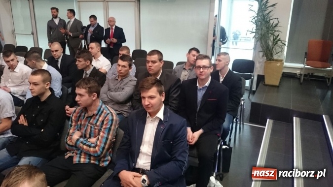 Zdjęcie w galerii na portalu naszraciborz.pl: Sukces raciborskiej Budowlanki. Trzecie miejsce w Turnieju Złota Kielnia wiadomości z regionu