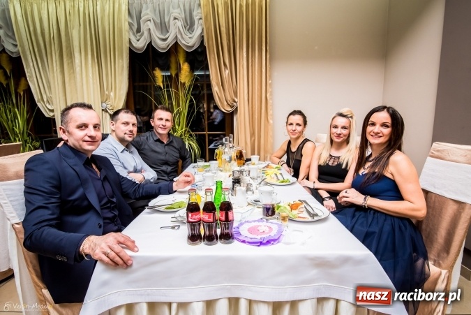 Zdjęcie w galerii na portalu naszraciborz.pl: Tworków żegnał karnawał na zabawie w Bravo wiadomości z regionu