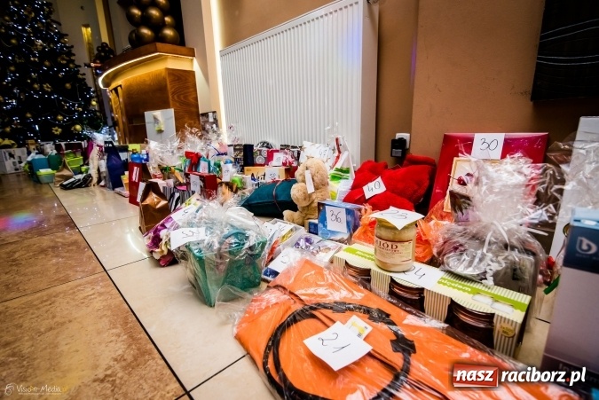 Zdjęcie w galerii na portalu naszraciborz.pl: Tworków żegnał karnawał na zabawie w Bravo wiadomości z regionu