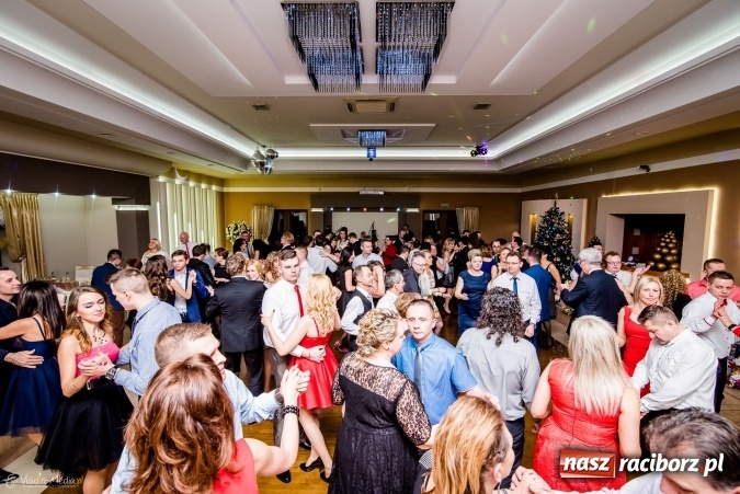 Zdjęcie w galerii na portalu naszraciborz.pl: Tworków żegnał karnawał na zabawie w Bravo wiadomości z regionu