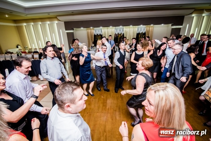 Zdjęcie w galerii na portalu naszraciborz.pl: Tworków żegnał karnawał na zabawie w Bravo wiadomości z regionu