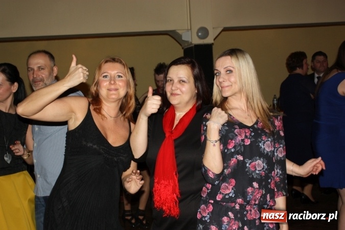 Zdjęcie w galerii na portalu naszraciborz.pl: Krzanowickie pogrzebanie basa wiadomości z regionu