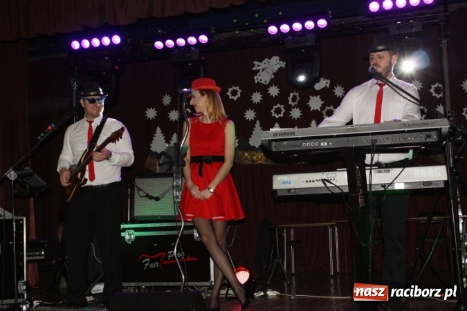 Zdjęcie w galerii na portalu naszraciborz.pl: Krzanowickie pogrzebanie basa wiadomości z regionu