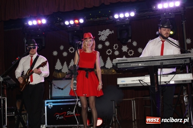 Zdjęcie w galerii na portalu naszraciborz.pl: Krzanowickie pogrzebanie basa wiadomości z regionu