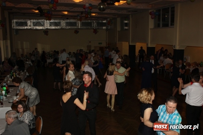 Zdjęcie w galerii na portalu naszraciborz.pl: Krzanowickie pogrzebanie basa wiadomości z regionu