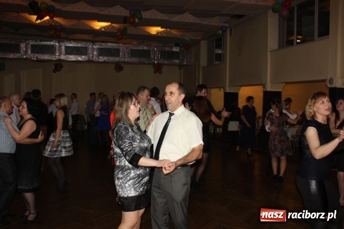 Zdjęcie w galerii na portalu naszraciborz.pl: Krzanowickie pogrzebanie basa wiadomości z regionu