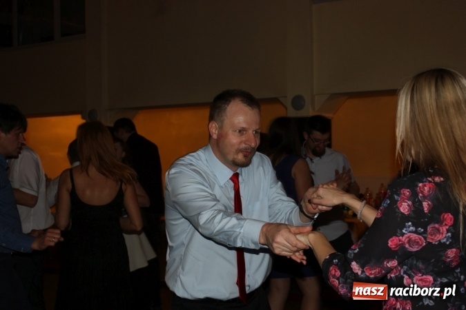 Zdjęcie w galerii na portalu naszraciborz.pl: Krzanowickie pogrzebanie basa wiadomości z regionu