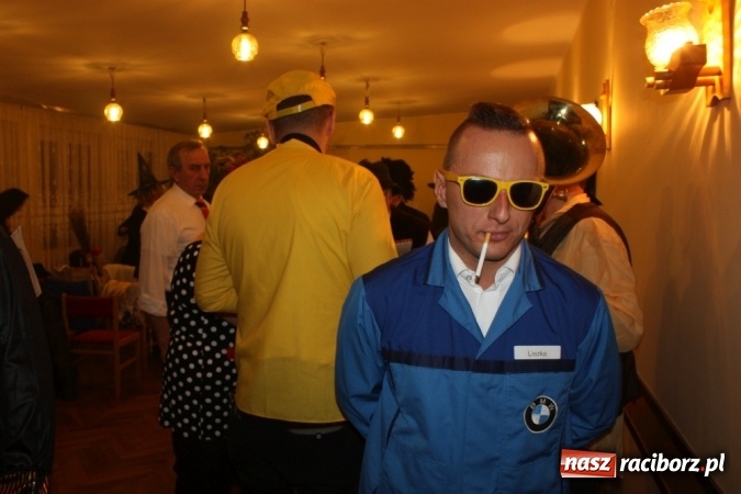 Zdjęcie w galerii na portalu naszraciborz.pl: Krzanowickie pogrzebanie basa wiadomości z regionu