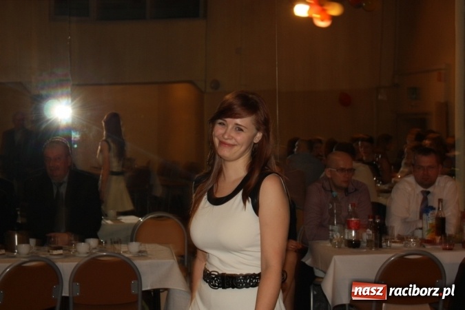 Zdjęcie w galerii na portalu naszraciborz.pl: Krzanowickie pogrzebanie basa wiadomości z regionu