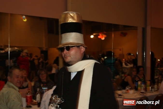 Zdjęcie w galerii na portalu naszraciborz.pl: Krzanowickie pogrzebanie basa wiadomości z regionu