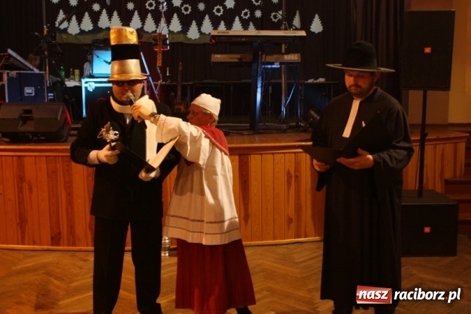 Zdjęcie w galerii na portalu naszraciborz.pl: Krzanowickie pogrzebanie basa wiadomości z regionu