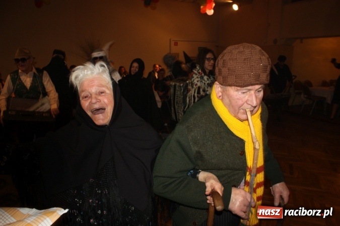 Zdjęcie w galerii na portalu naszraciborz.pl: Krzanowickie pogrzebanie basa wiadomości z regionu