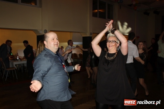 Zdjęcie w galerii na portalu naszraciborz.pl: Krzanowickie pogrzebanie basa wiadomości z regionu