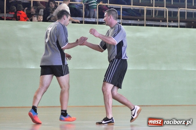 Zdjęcie w galerii na portalu naszraciborz.pl: Banda Troli najlepsza w turnieju drużyn amatorskich wiadomości z regionu