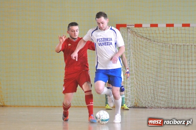 Zdjęcie w galerii na portalu naszraciborz.pl: Banda Troli najlepsza w turnieju drużyn amatorskich wiadomości z regionu