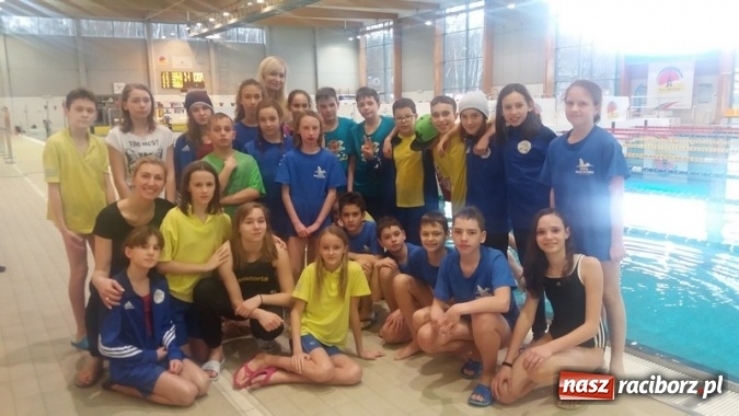 Zdjęcie w galerii na portalu naszraciborz.pl: Pływanie. III runda ligi 12-latków. Dobre starty raciborzan wiadomości z regionu