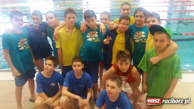 Zdjęcie w galerii na portalu naszraciborz.pl: Pływanie. III runda ligi 12-latków. Dobre starty raciborzan wiadomości z regionu