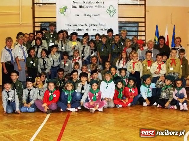 Zdjęcie w galerii na portalu naszraciborz.pl: I Zlot Hufca Ziemi Raciborskiej zakończony wiadomości z regionu
