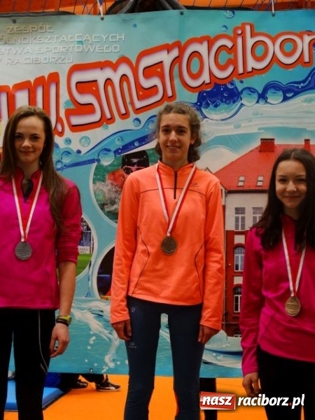 Zdjęcie w galerii na portalu naszraciborz.pl: Pierwsze lekkoatletyczne halowe mistrzostwa Śląska w ZSOMS wiadomości z regionu