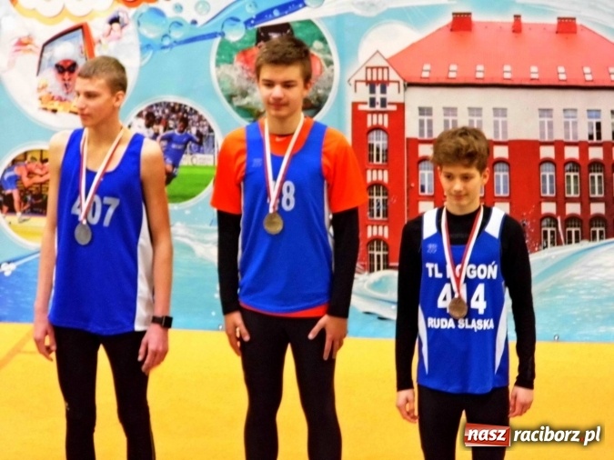 Zdjęcie w galerii na portalu naszraciborz.pl: Pierwsze lekkoatletyczne halowe mistrzostwa Śląska w ZSOMS wiadomości z regionu