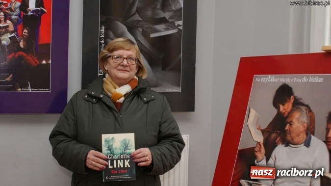 Zdjęcie w galerii na portalu naszraciborz.pl: Czytelnicy nagrodzeni w Plebiscycie na Książkę Roku 2015  wiadomości z regionu