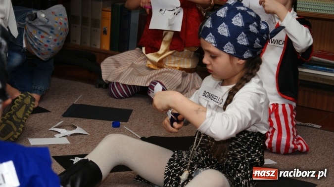 Zdjęcie w galerii na portalu naszraciborz.pl: Ahoj, ku nowej przygodzie, czyli Nocka w bibliotece w Markowicach wiadomości z regionu