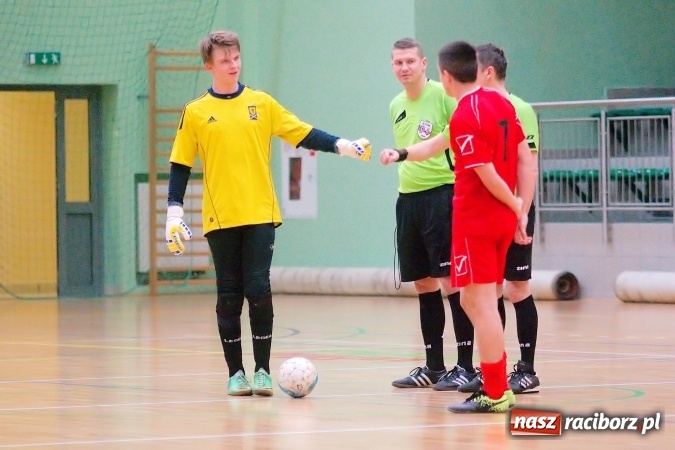 Zdjęcie w galerii na portalu naszraciborz.pl: Dreszczowiec w decydującym starciu. Galactik Football awansował, IC Team musi zadowolić się barażem wiadomości z regionu