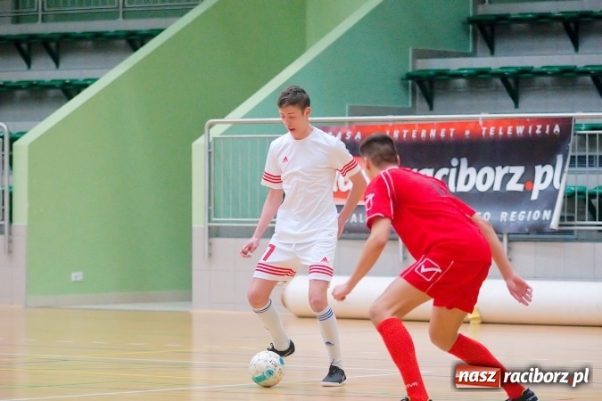 Zdjęcie w galerii na portalu naszraciborz.pl: Dreszczowiec w decydującym starciu. Galactik Football awansował, IC Team musi zadowolić się barażem wiadomości z regionu