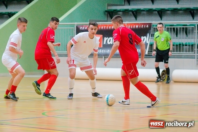 Zdjęcie w galerii na portalu naszraciborz.pl: Dreszczowiec w decydującym starciu. Galactik Football awansował, IC Team musi zadowolić się barażem wiadomości z regionu