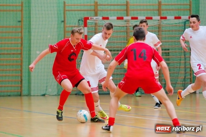 Zdjęcie w galerii na portalu naszraciborz.pl: Dreszczowiec w decydującym starciu. Galactik Football awansował, IC Team musi zadowolić się barażem wiadomości z regionu