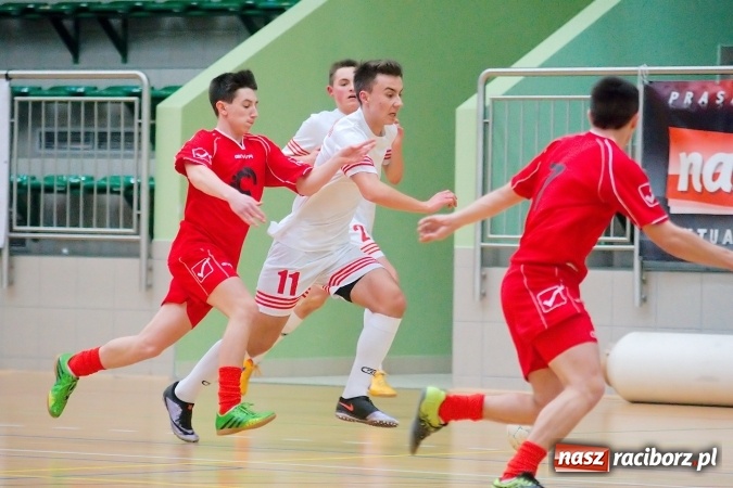 Zdjęcie w galerii na portalu naszraciborz.pl: Dreszczowiec w decydującym starciu. Galactik Football awansował, IC Team musi zadowolić się barażem wiadomości z regionu