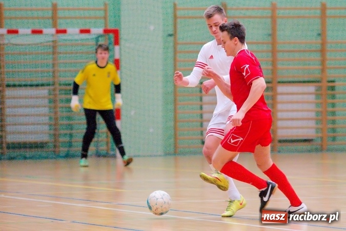 Zdjęcie w galerii na portalu naszraciborz.pl: Dreszczowiec w decydującym starciu. Galactik Football awansował, IC Team musi zadowolić się barażem wiadomości z regionu