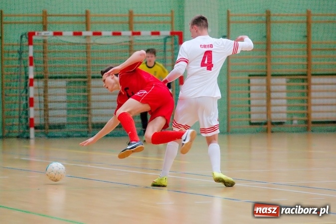 Zdjęcie w galerii na portalu naszraciborz.pl: Dreszczowiec w decydującym starciu. Galactik Football awansował, IC Team musi zadowolić się barażem wiadomości z regionu