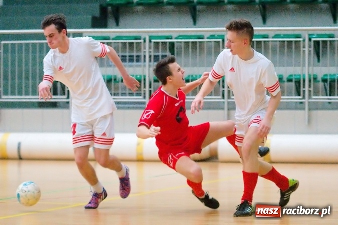 Zdjęcie w galerii na portalu naszraciborz.pl: Dreszczowiec w decydującym starciu. Galactik Football awansował, IC Team musi zadowolić się barażem wiadomości z regionu