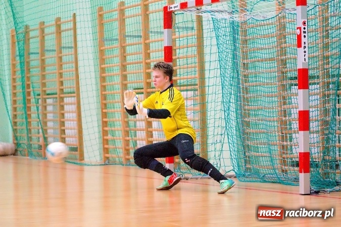 Zdjęcie w galerii na portalu naszraciborz.pl: Dreszczowiec w decydującym starciu. Galactik Football awansował, IC Team musi zadowolić się barażem wiadomości z regionu