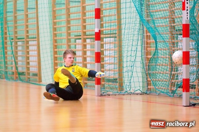 Zdjęcie w galerii na portalu naszraciborz.pl: Dreszczowiec w decydującym starciu. Galactik Football awansował, IC Team musi zadowolić się barażem wiadomości z regionu