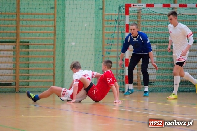 Zdjęcie w galerii na portalu naszraciborz.pl: Dreszczowiec w decydującym starciu. Galactik Football awansował, IC Team musi zadowolić się barażem wiadomości z regionu