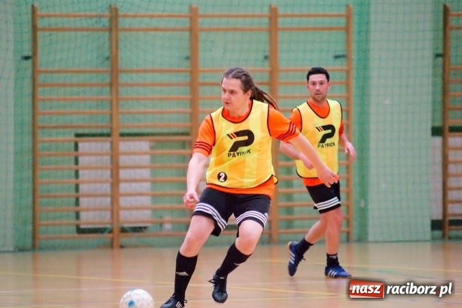 Zdjęcie w galerii na portalu naszraciborz.pl: Dreszczowiec w decydującym starciu. Galactik Football awansował, IC Team musi zadowolić się barażem wiadomości z regionu