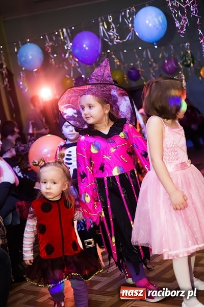 Zdjęcie w galerii na portalu naszraciborz.pl: Bal Karnawałowy w Młodzieżowym Domu Kultury wiadomości z regionu