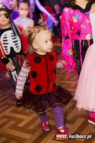 Zdjęcie w galerii na portalu naszraciborz.pl: Bal Karnawałowy w Młodzieżowym Domu Kultury wiadomości z regionu