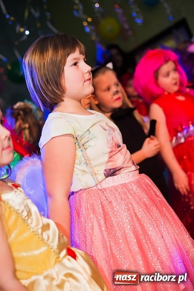Zdjęcie w galerii na portalu naszraciborz.pl: Bal Karnawałowy w Młodzieżowym Domu Kultury wiadomości z regionu