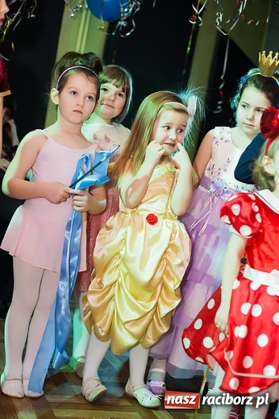 Zdjęcie w galerii na portalu naszraciborz.pl: Bal Karnawałowy w Młodzieżowym Domu Kultury wiadomości z regionu