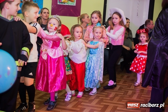 Zdjęcie w galerii na portalu naszraciborz.pl: Bal Karnawałowy w Młodzieżowym Domu Kultury wiadomości z regionu