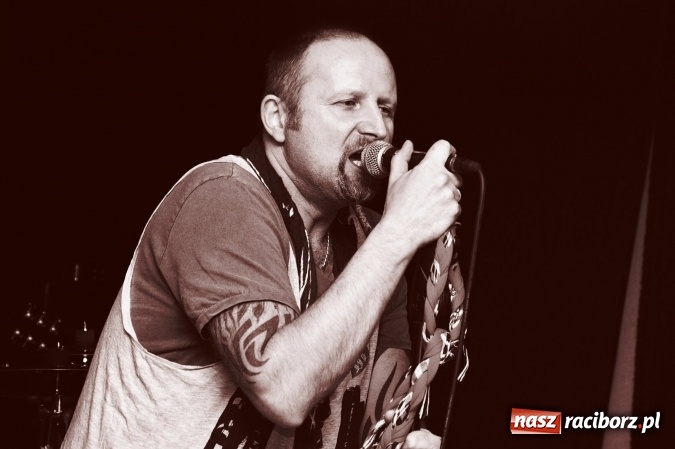 Zdjęcie w galerii na portalu naszraciborz.pl: Koncert zespołu Blend w Pasji w Pietrowicach Wielkich wiadomości z regionu