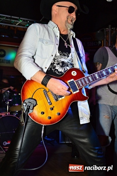 Zdjęcie w galerii na portalu naszraciborz.pl: Koncert zespołu Blend w Pasji w Pietrowicach Wielkich wiadomości z regionu