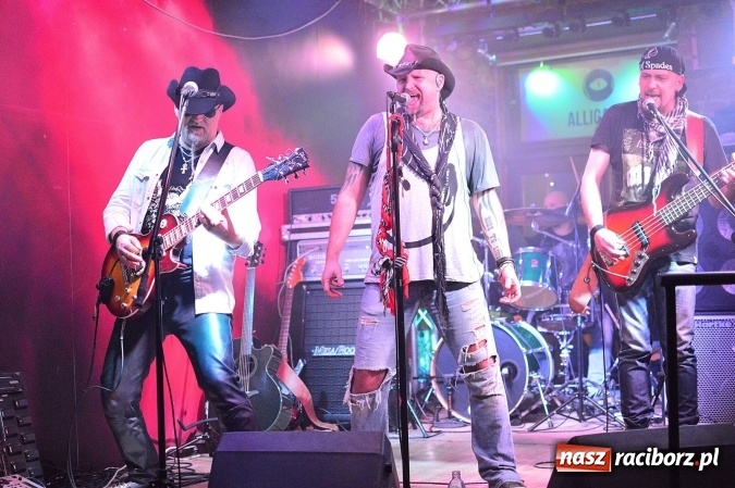 Zdjęcie w galerii na portalu naszraciborz.pl: Koncert zespołu Blend w Pasji w Pietrowicach Wielkich wiadomości z regionu