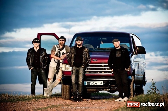 Zdjęcie w galerii na portalu naszraciborz.pl: Koncert zespołu Blend w Pasji w Pietrowicach Wielkich wiadomości z regionu