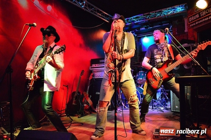 Zdjęcie w galerii na portalu naszraciborz.pl: Koncert zespołu Blend w Pasji w Pietrowicach Wielkich wiadomości z regionu