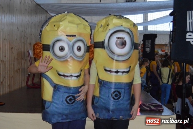 Zdjęcie w galerii na portalu naszraciborz.pl: Uczniowie Szkoły Podstawowej nr 4 na balu maskowym w Czechach  wiadomości z regionu